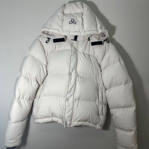 Aritzia Super Puff Shorty